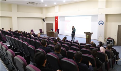 Aksaray Üniversitesi İdari Personeline NARKO-REHBER Bilgilendirme Faaliyeti Kapsamında Eğitim Düzenlendi